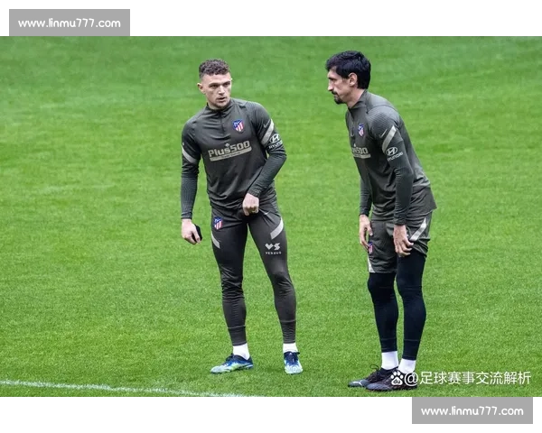 那不勒斯与塞维利亚谈判陷入僵局，胡安卢坚持加盟力促破局